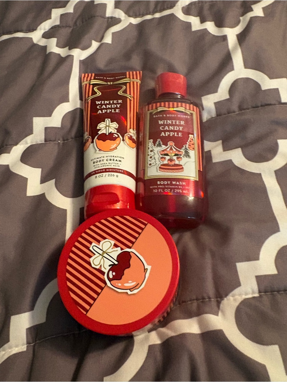Bath & Body Works Winter Candy Apple Set - Red